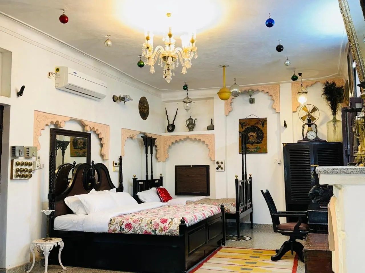 Lasani House Homestay 우다이푸르