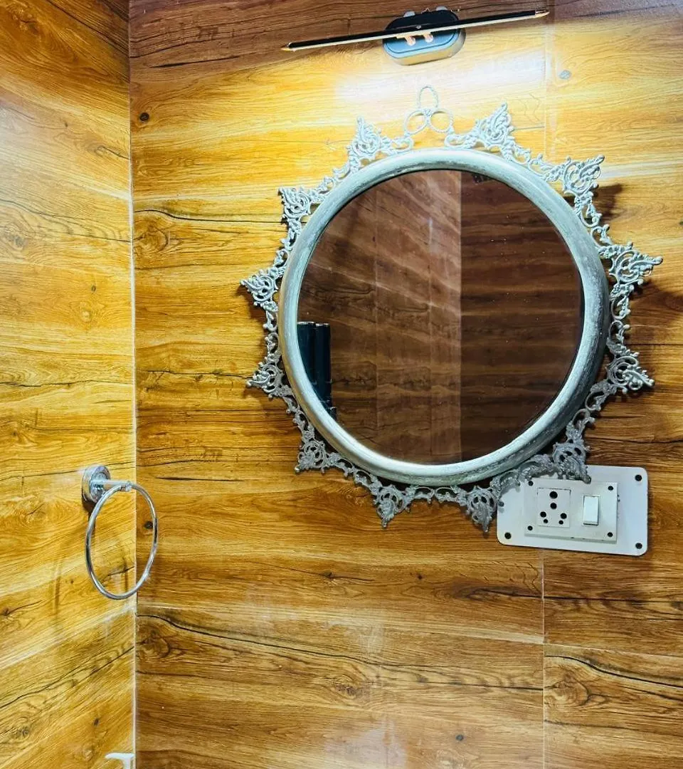 Lasani House Homestay 우다이푸르 0*,  인도