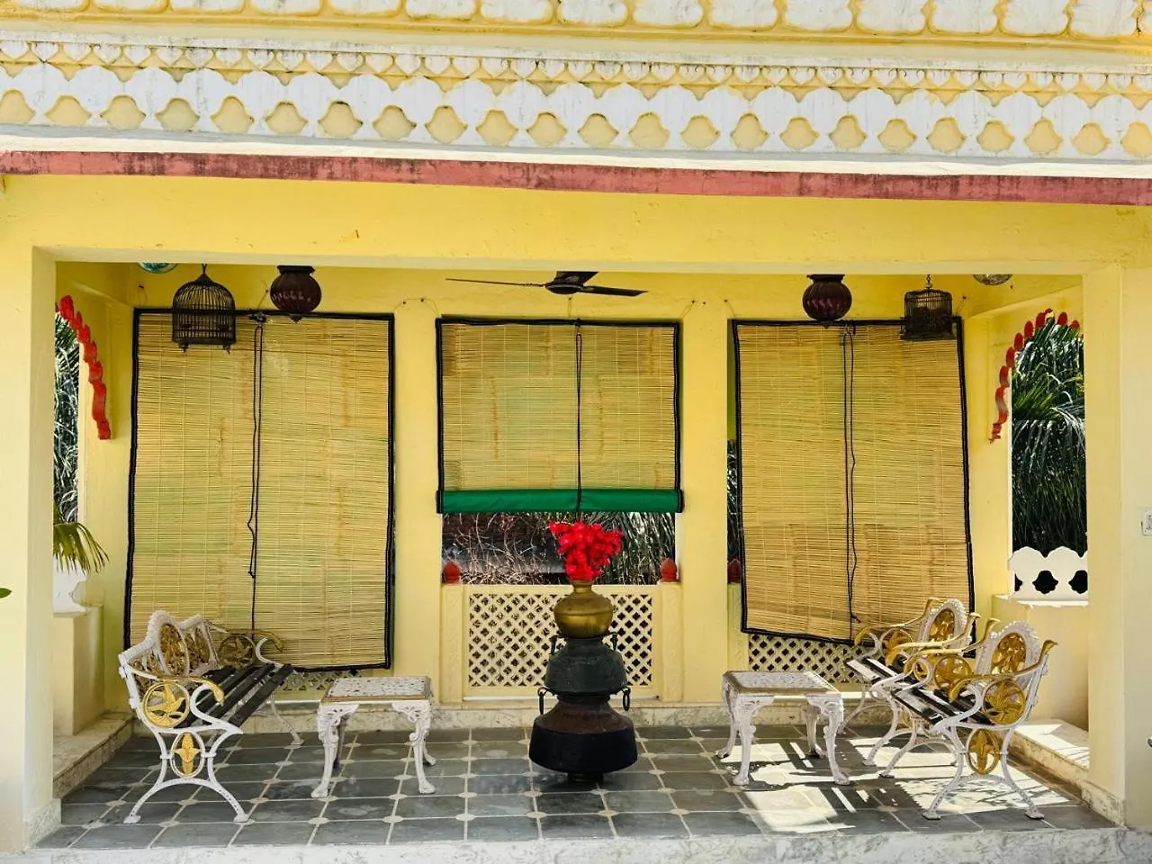 Lasani House Homestay 우다이푸르