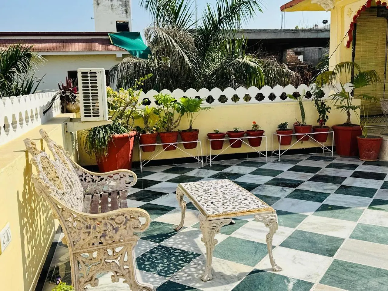 Lasani House Homestay 우다이푸르